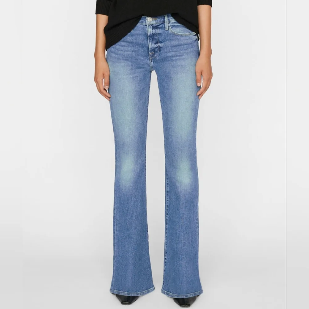NWT FRAME Medium Cairo Wash Le High Flare Leg Jeans - Picture 2 of 5